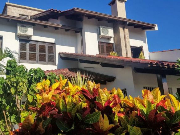 Casa 3 quartos no Jardim Itu-Sabará 335 m² - Fachada