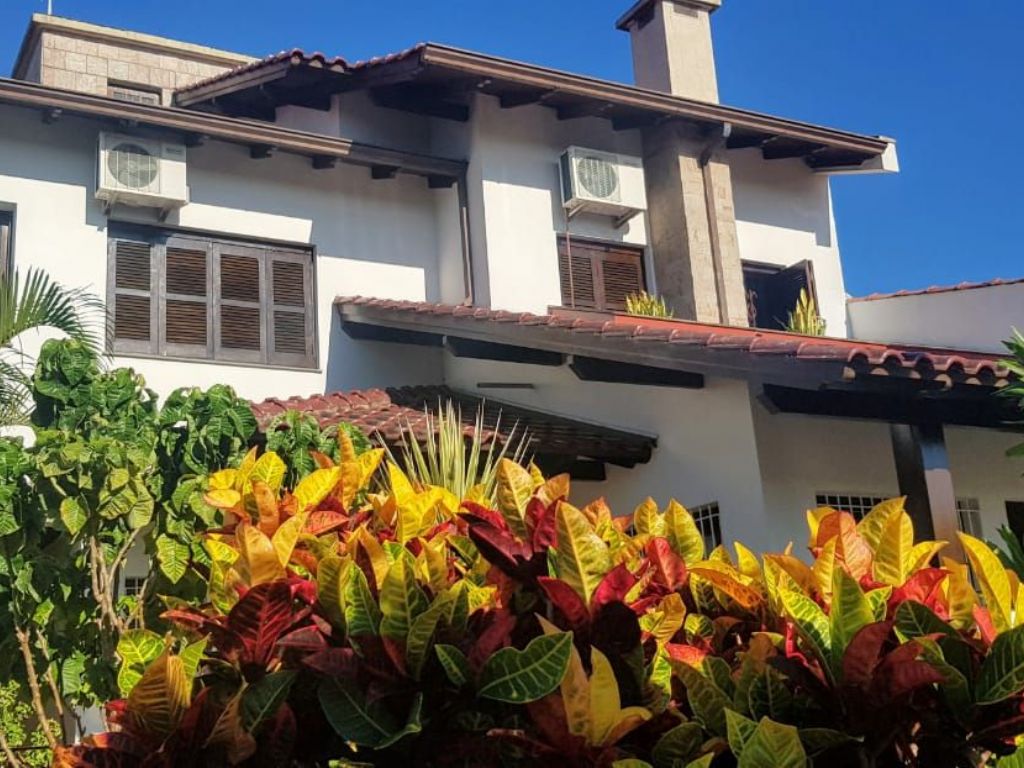 Casa 3 quartos no Jardim Itu-Sabará 335 m² - Fachada