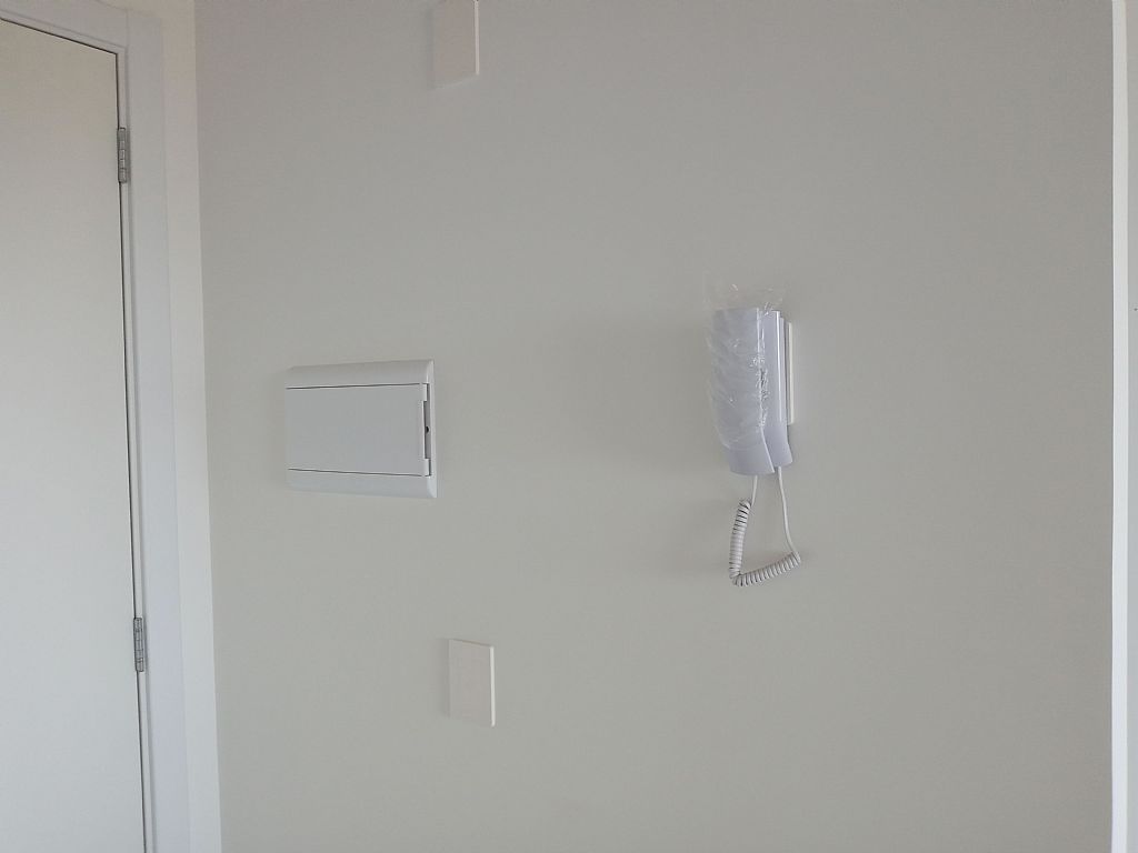 Interfone e quadro de energia